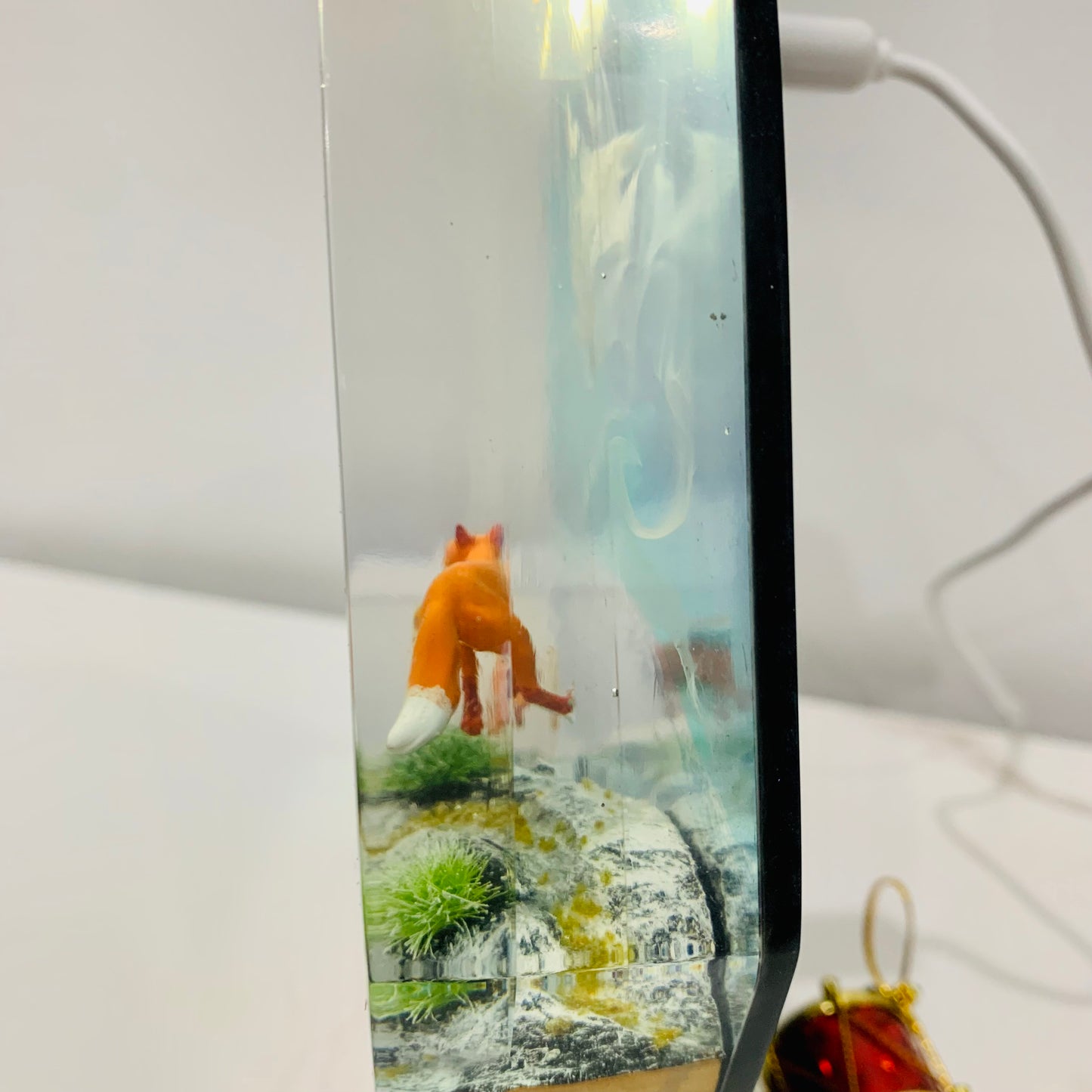 Handmade 3D Resin Night Light, Legendary Foxes running under the moon, Home Decor Desk Table Lamp