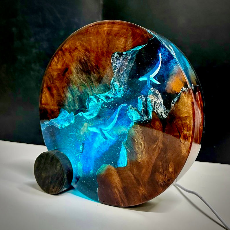 Free Diving with Mother and Baby Whales, Handmade 3D Resin Nightlight